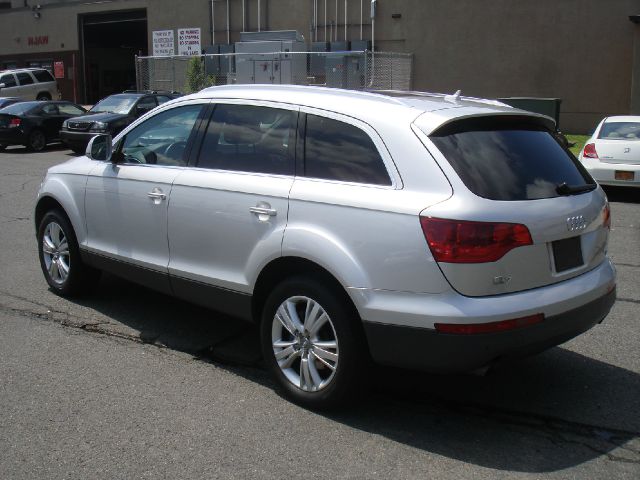 2009 Audi Q7 Xeking Cab