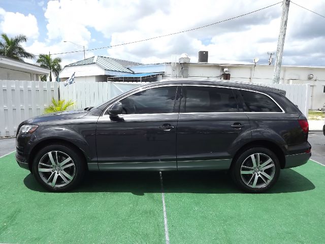2010 Audi Q7 4dr Sdn GS Plus