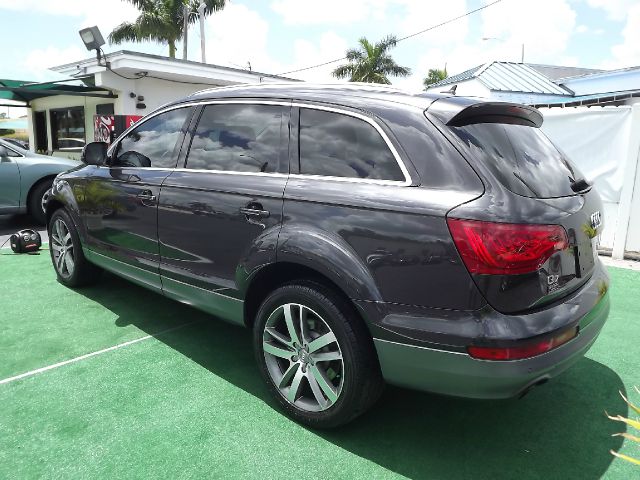 2010 Audi Q7 4dr Sdn GS Plus