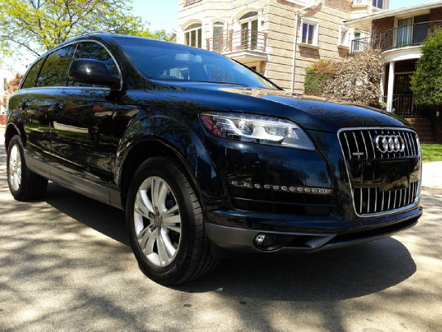 2011 Audi Q7 4dr Sdn Man Late Avail
