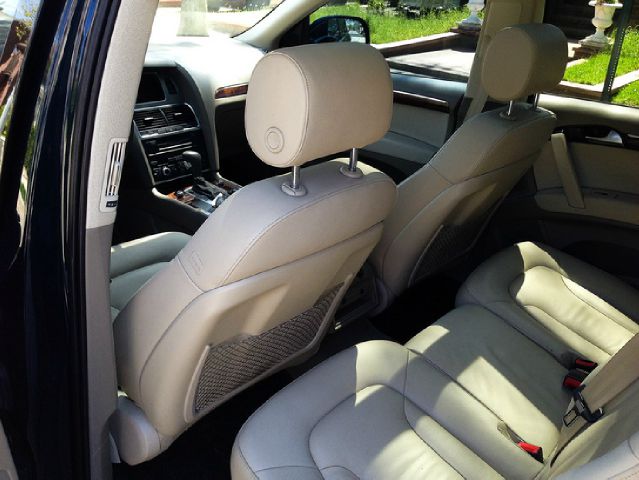 2011 Audi Q7 4dr Sdn Man Late Avail