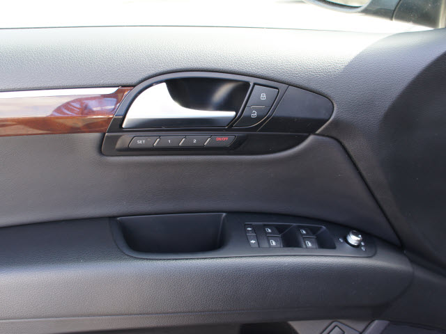 2011 Audi Q7 4dr SR5 3.4L Auto 4WD