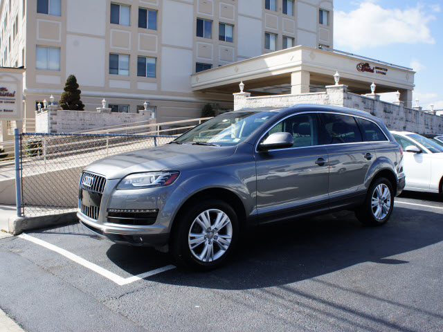 2011 Audi Q7 4dr SR5 3.4L Auto 4WD