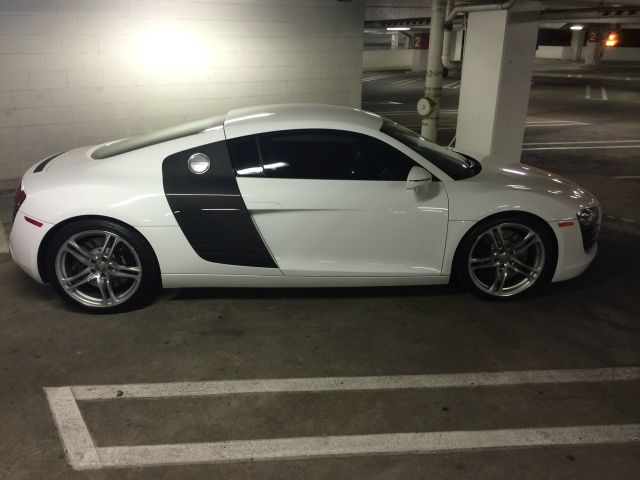 2009 Audi R8 2008 Nissan 1.8