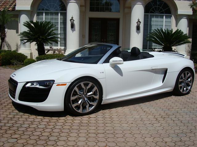 2011 Audi R8 Black/grey