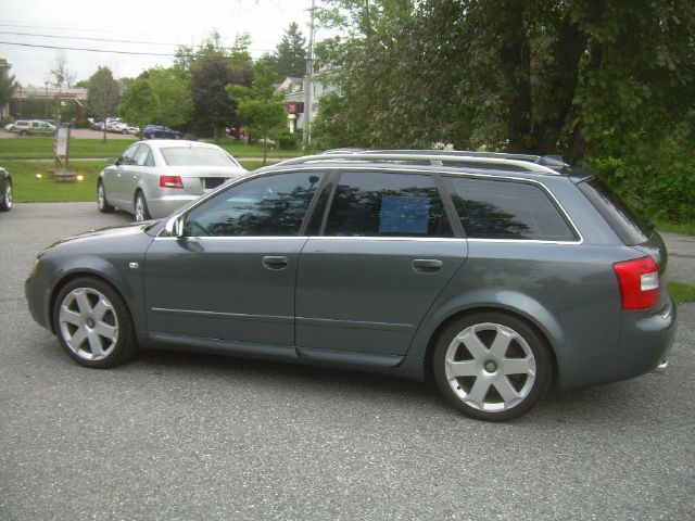 2004 Audi S4 WGN Touring