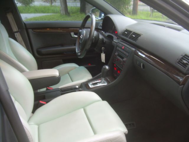 2004 Audi S4 WGN Touring