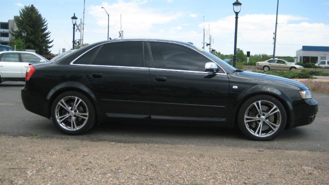 2005 Audi S4 Utilitie