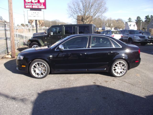 2006 Audi S4 Series 4.