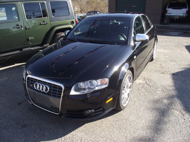 2006 Audi S4 Series 4.