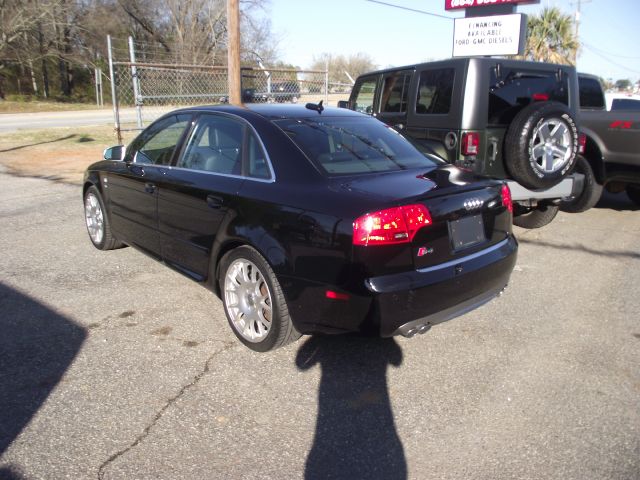2006 Audi S4 Series 4.