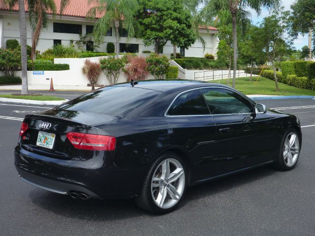2010 Audi S5 Laramie SLT 1500 Lifted 4x4 One Owner