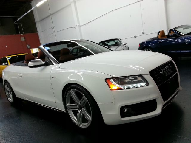 2010 Audi S5 EXT CAB