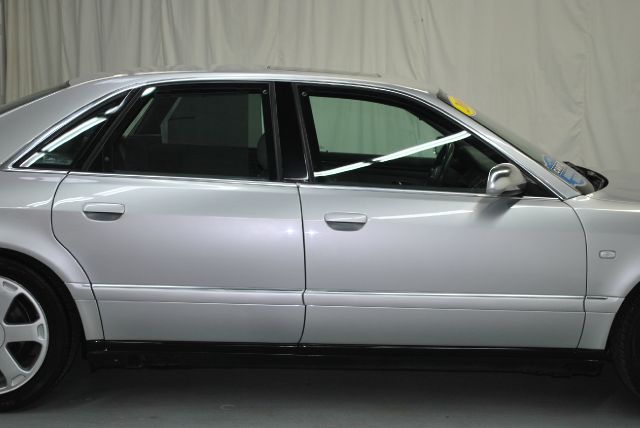 2001 Audi S8 SW1