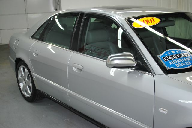2001 Audi S8 SW1