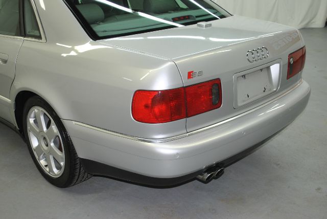 2001 Audi S8 SW1