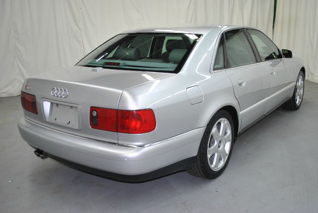 2001 Audi S8 SW1