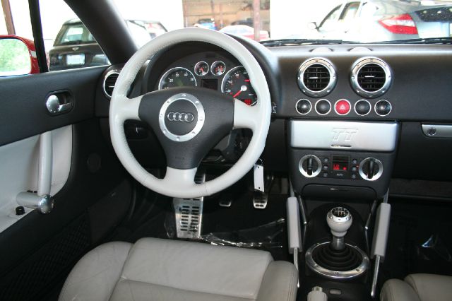 2002 Audi TT 4WD SLT 5.7L