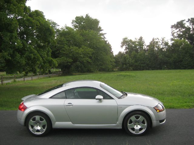 2002 Audi TT 4WD SLT 5.7L