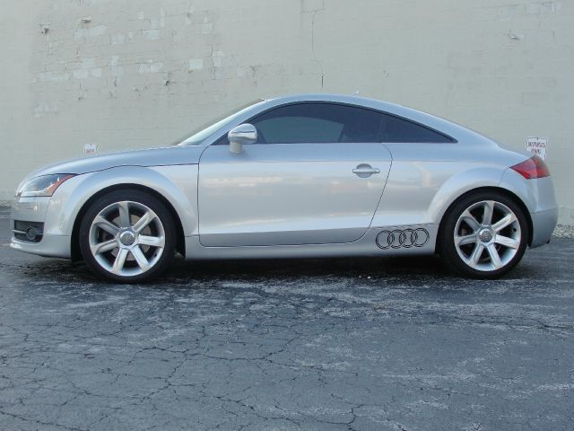 2009 Audi TT Awd-quads-third-6 CD Bose-7 Passenger