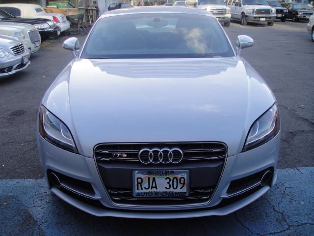 2011 Audi TTS 15 Utilimaster Utilivan II