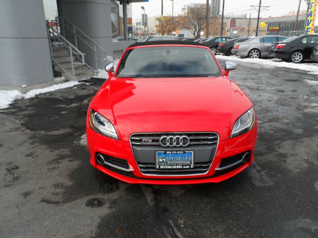 2013 Audi TTS Nav-awd-2 Tv/dvd IN Headrests-quads-third-moon-6 C
