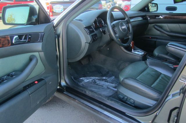 2001 Audi allroad 4-D Sedan