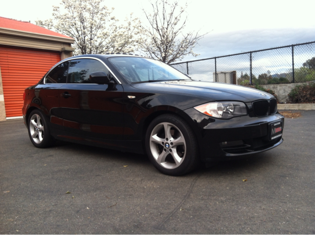 2011 BMW 1 series Ertible BASE Manual