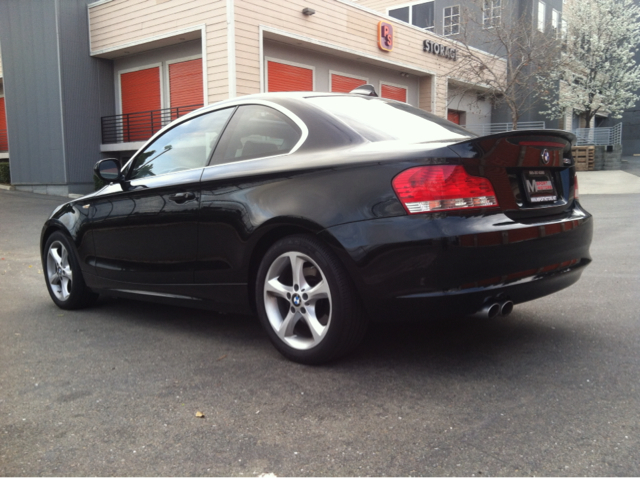 2011 BMW 1 series Ertible BASE Manual