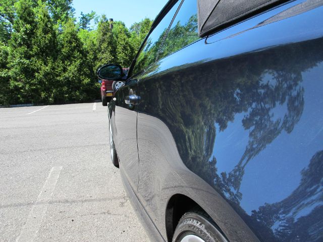 2008 BMW 1 series 2.5L SE