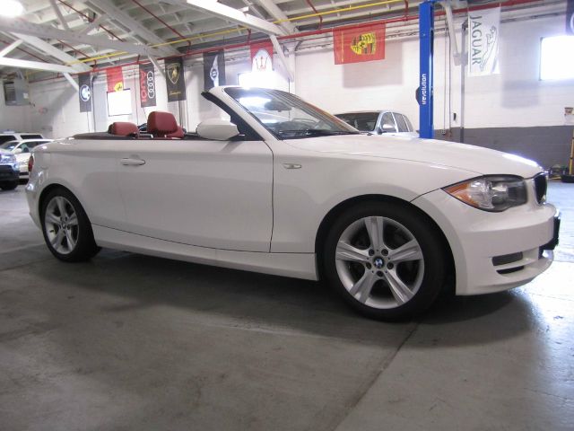 2008 BMW 1 series 2.5L SE