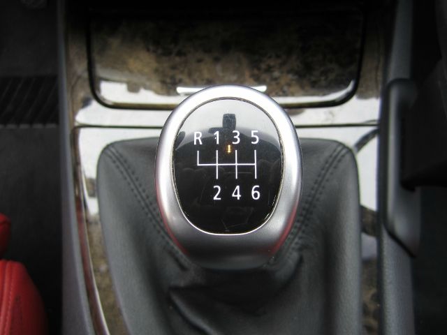 2008 BMW 1 series 2.5L SE