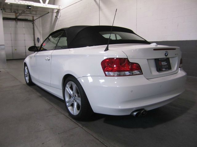 2008 BMW 1 series 2.5L SE