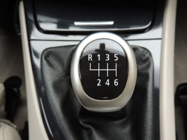 2008 BMW 1 series 2.5L SE