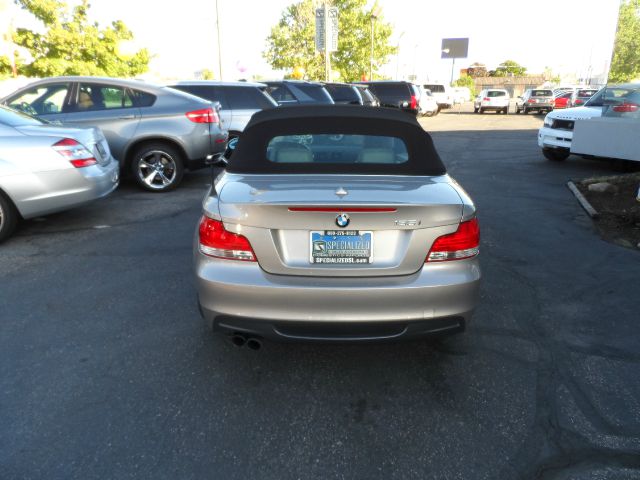 2009 BMW 1 series 2.5L SE