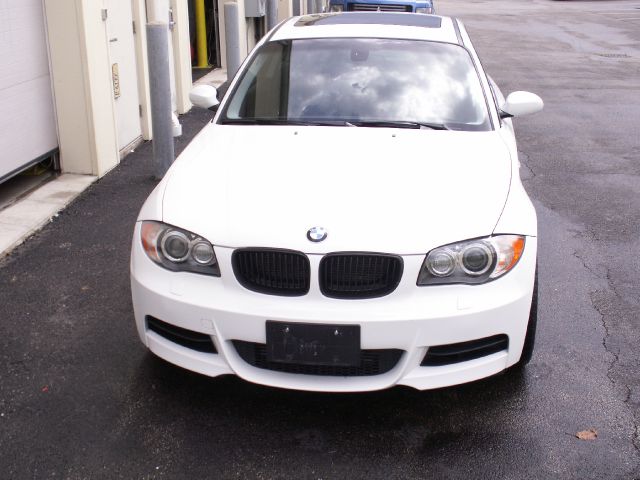 2009 BMW 1 series 2.5L SE