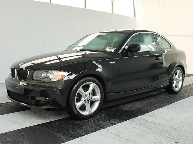 2010 BMW 1 series 2.5L SE