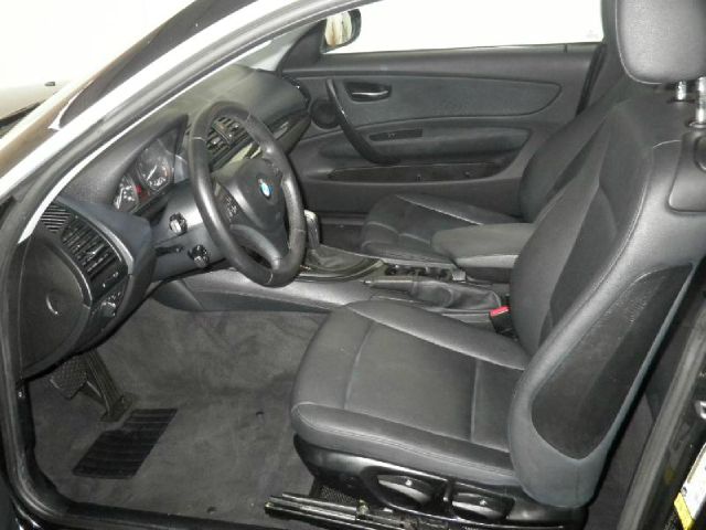 2010 BMW 1 series 2.5L SE
