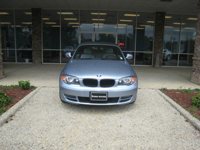2010 BMW 1 series 2.5L SE