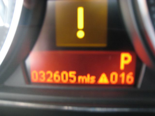 2010 BMW 1 series 2.5L SE