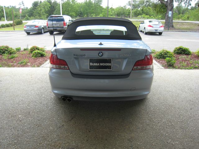 2010 BMW 1 series 2.5L SE