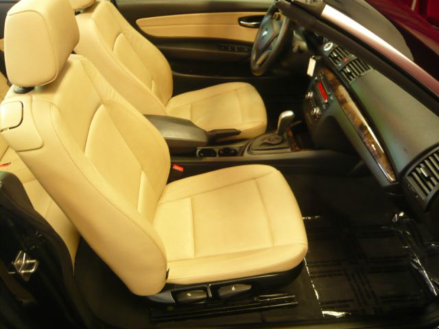 2011 BMW 1 series 2.5L SE