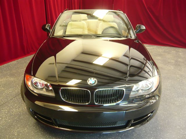 2011 BMW 1 series 2.5L SE