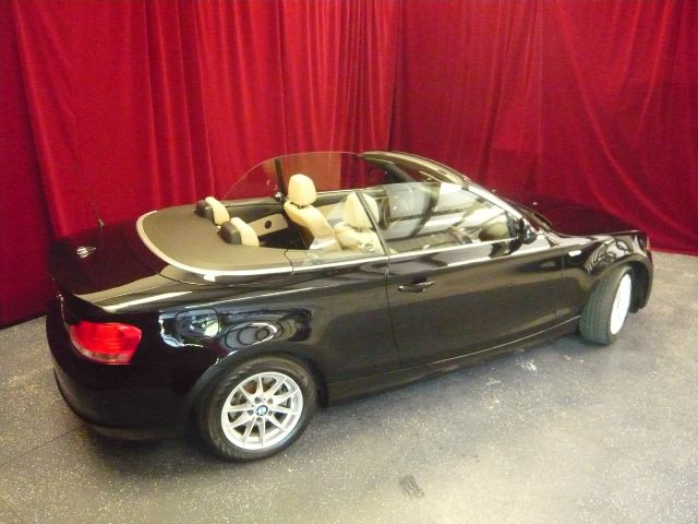2011 BMW 1 series 2.5L SE
