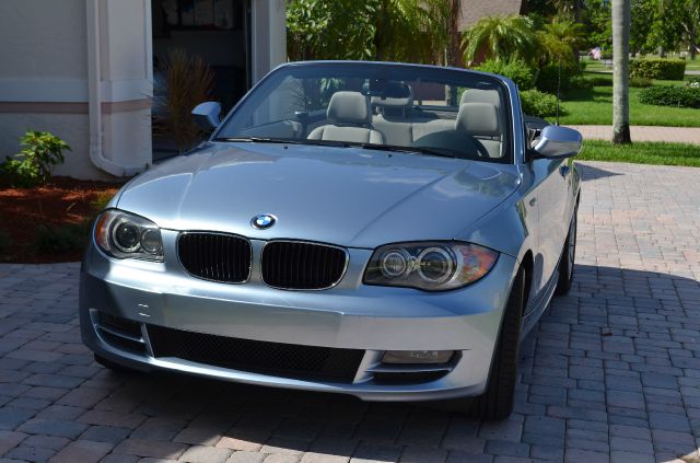 2011 BMW 1 series 2.5L SE