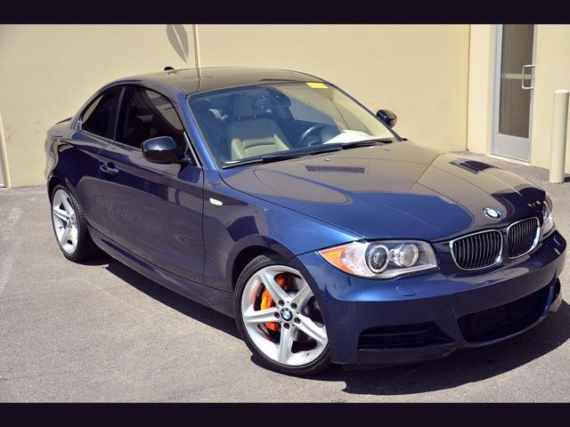 2011 BMW 1 series CREW CAB - Clean Carfax--4x4