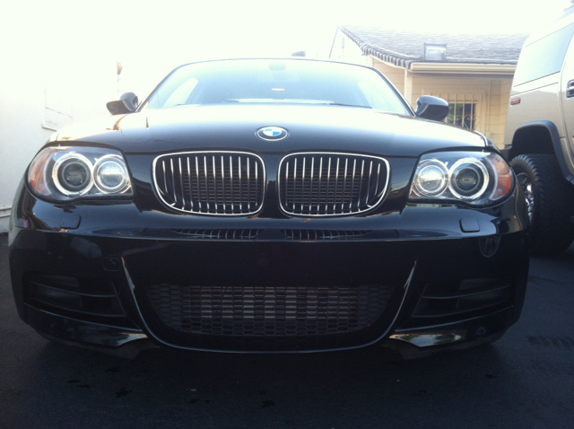 2011 BMW 1 series 2.5L SE