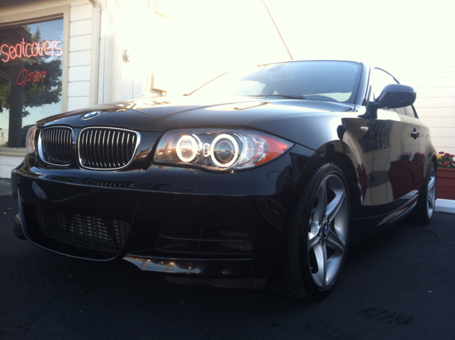 2011 BMW 1 series 2.5L SE