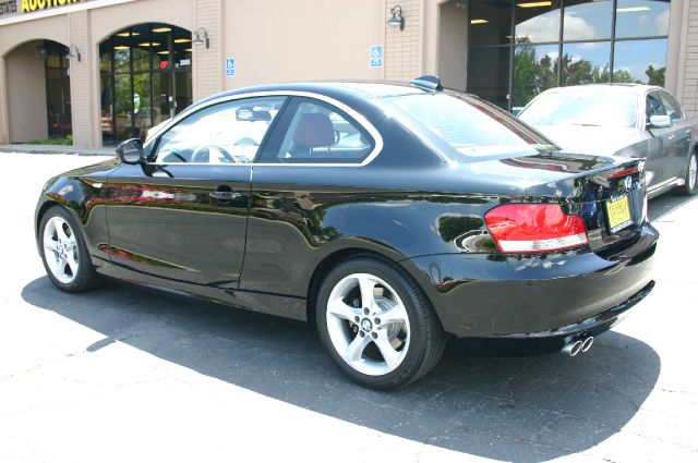 2011 BMW 1 series 2.5L SE