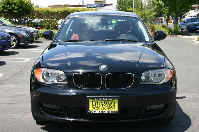 2011 BMW 1 series 2.5L SE